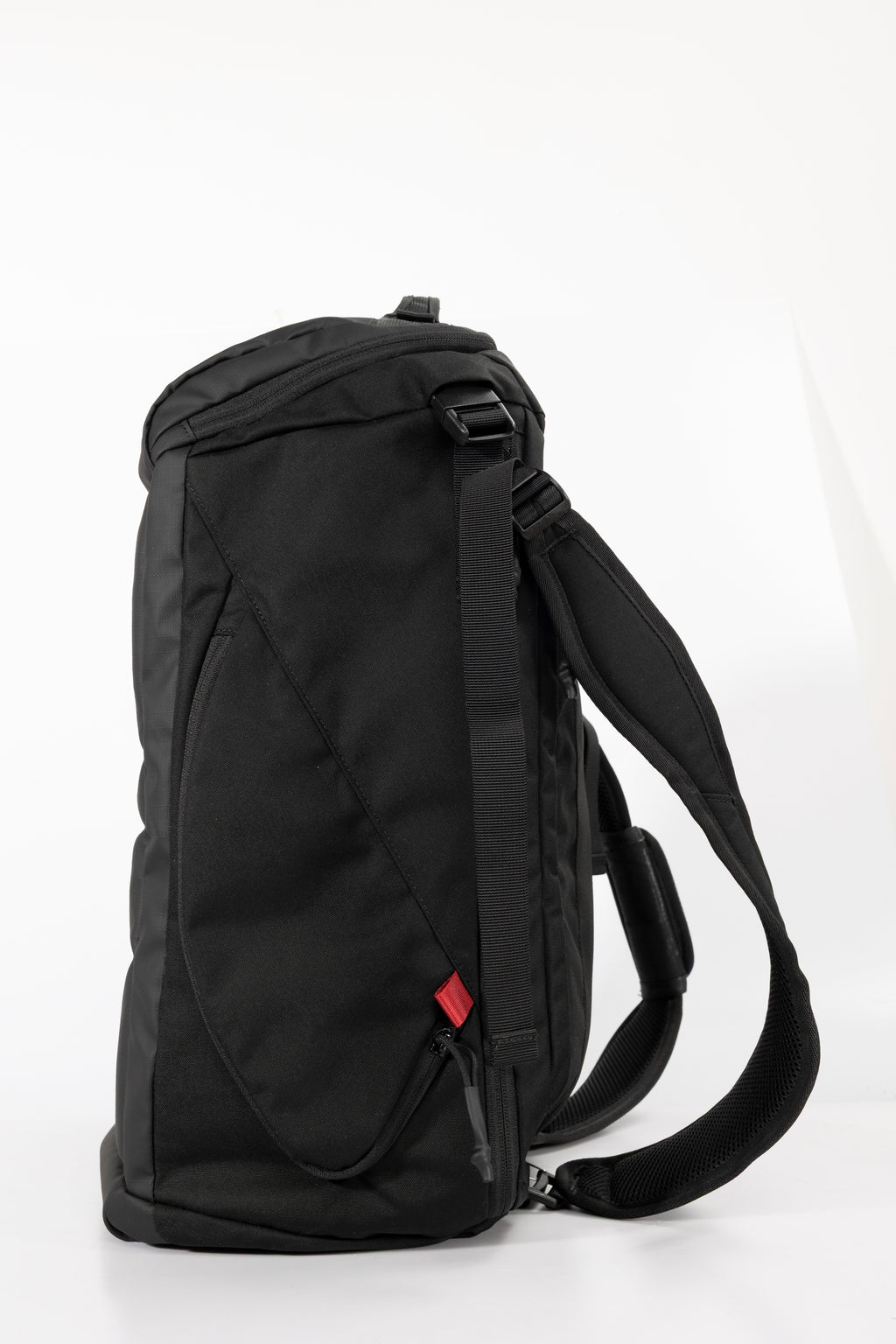 Magecko CONCEPT Expandable Duffel Bag | Waterproof, Large Capacity & Built for Hiking & Travel