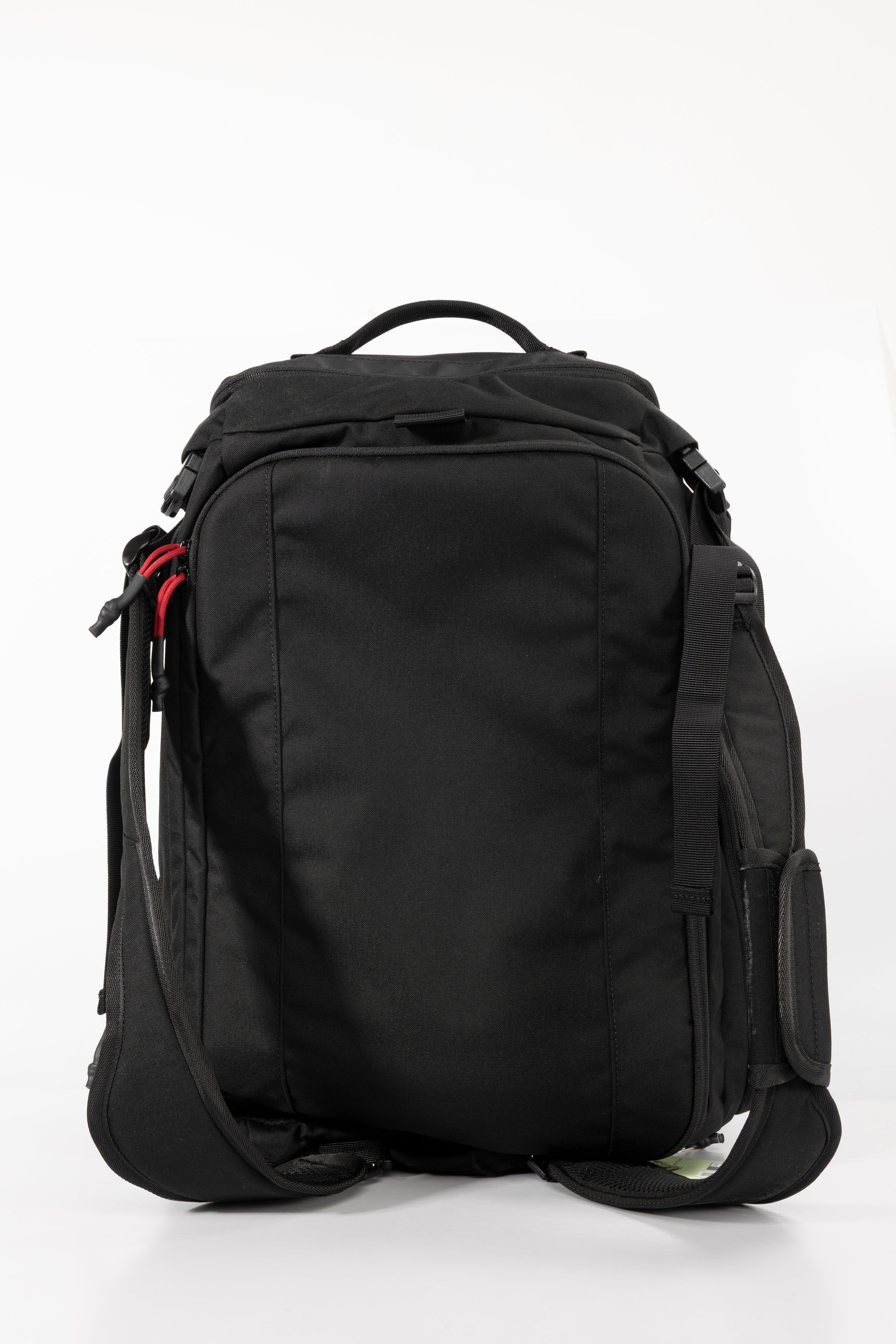 Magecko CONCEPT Expandable Duffel Bag | Waterproof, Large Capacity & Built for Hiking & Travel