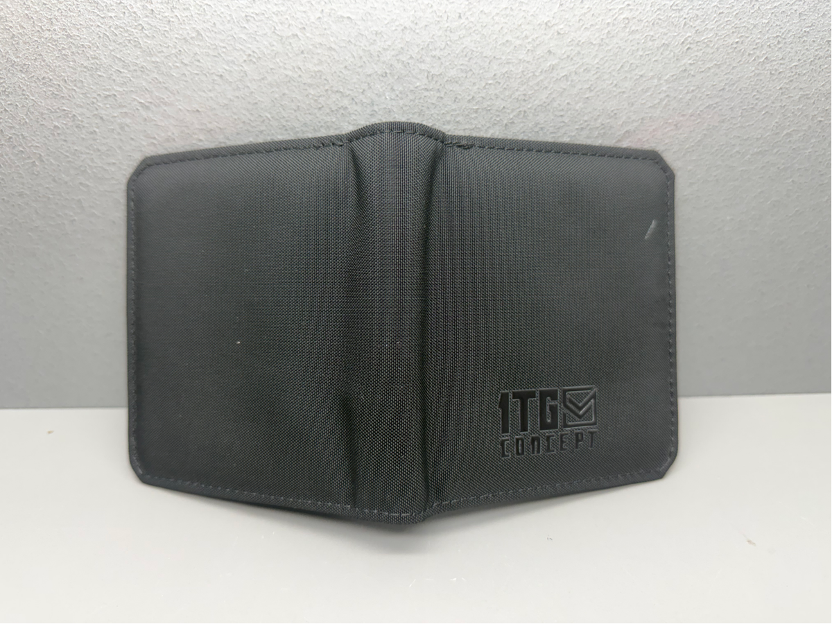 1TG CONCEPT EDC Slim Wallet | Hidden Apple Find My Slot, RFID Blocking & Quick-Pull Card Access | Waterproof Jacquard Nylon