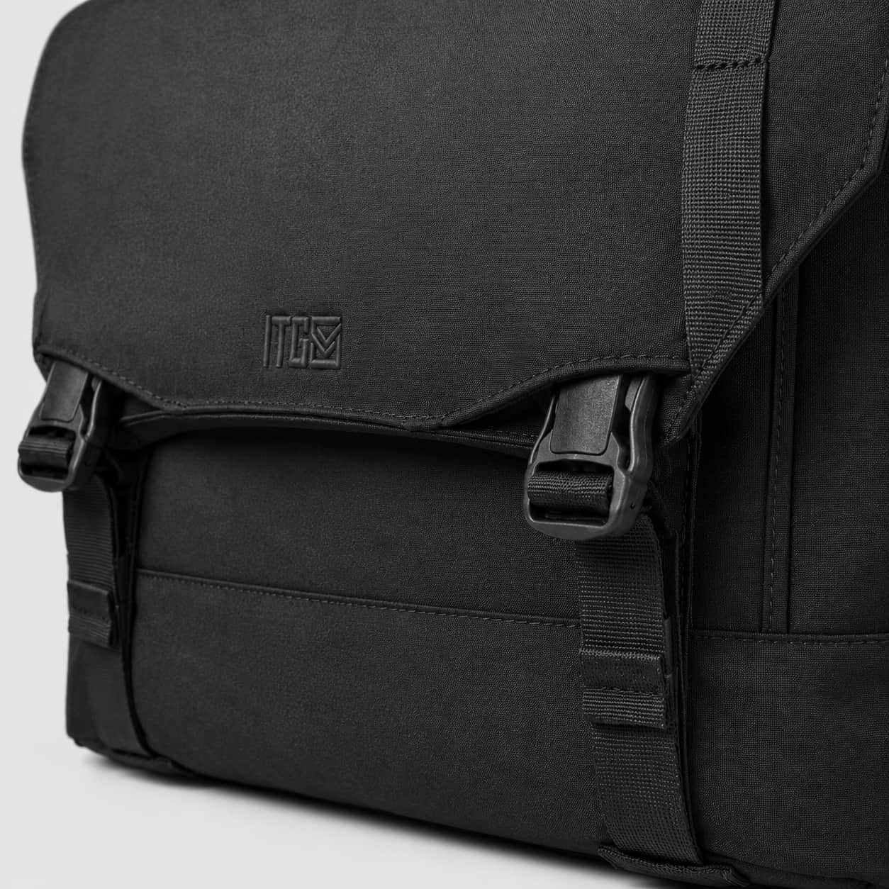 1TG Fashion  Messenger Bag 丨Large Capacity & Adjustable Straps For 15.6" laptops
