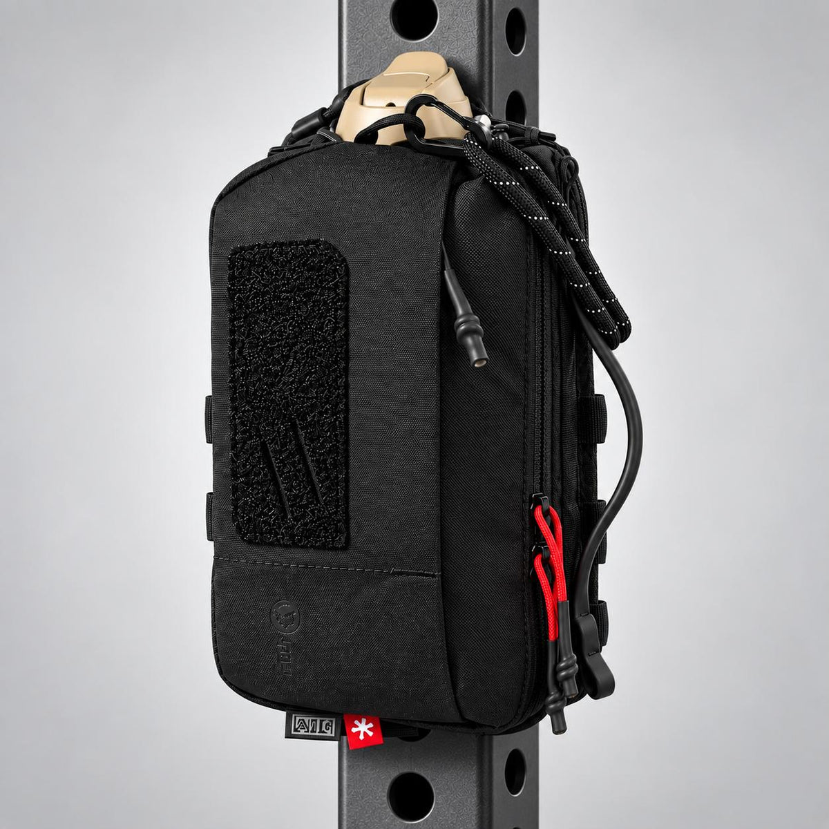 Magecko Magnetic Gym Bag B03 | Hidden Bottle Compartment & Crossbody Carry